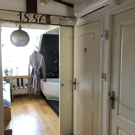 Numero 14 Bed & Breakfast